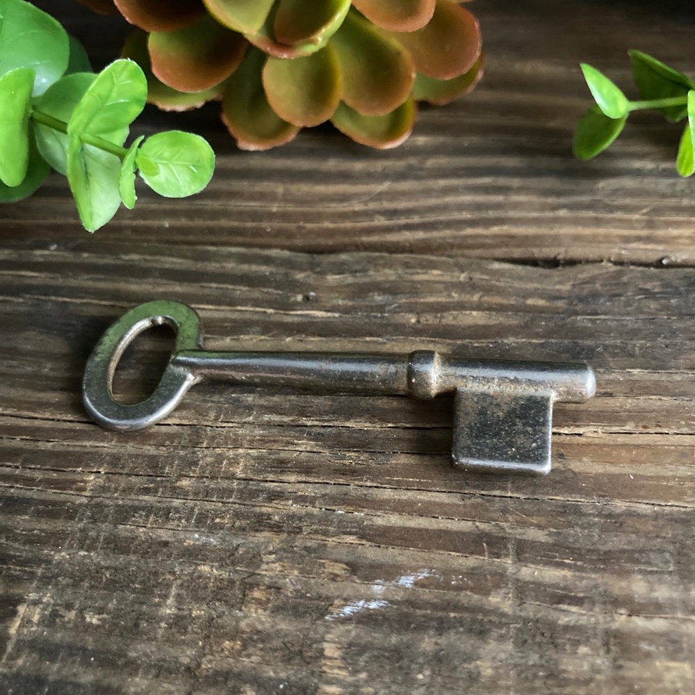 Antique Skelton Key - Picture 5 of 6